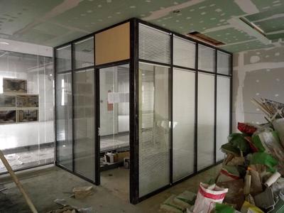 深圳办公室百叶高隔间工厂